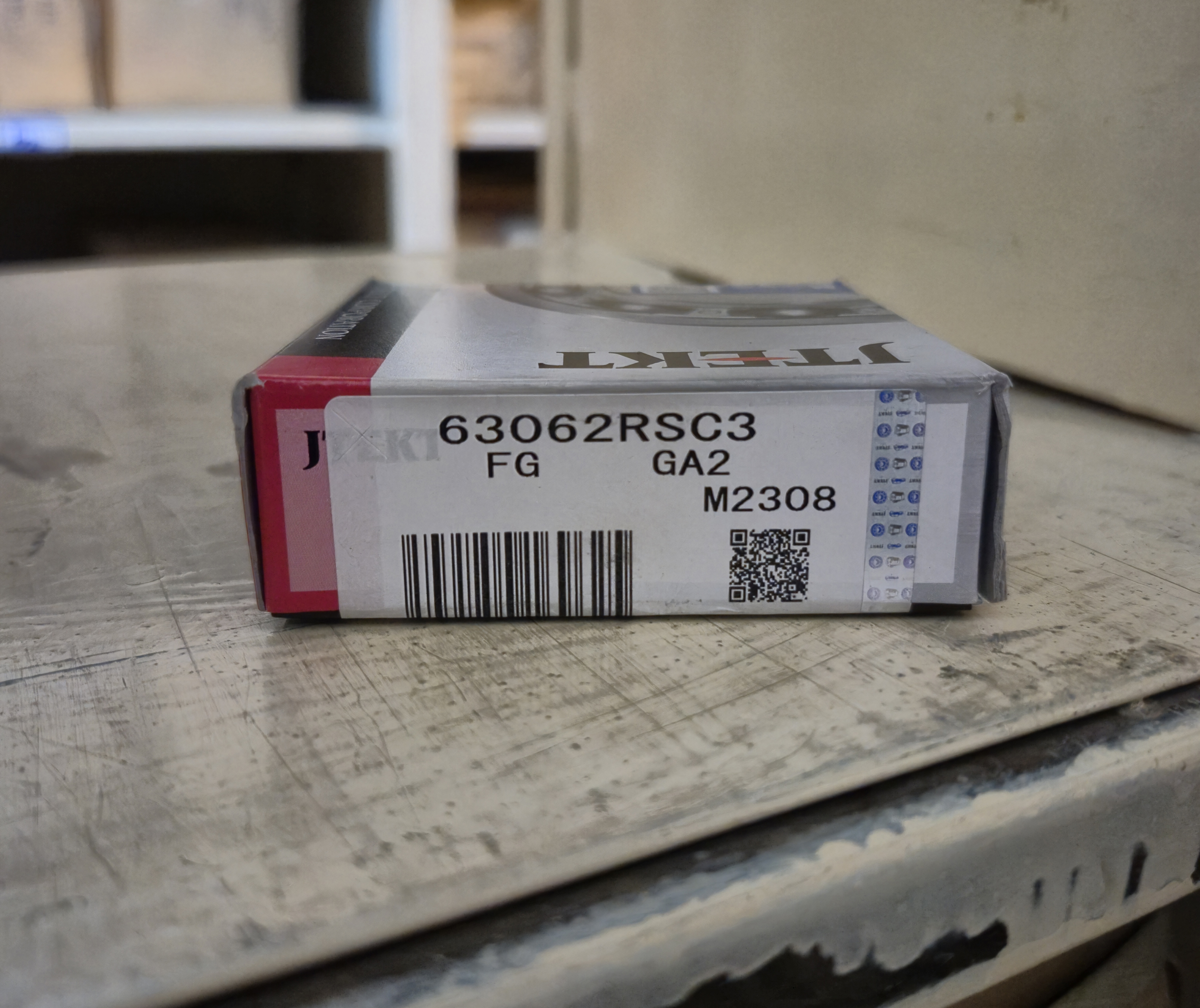 بلبرینگ KOYO 6306 2RSC3 FG